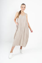 Load image into Gallery viewer, Made In Italy Scoop Neck Sleeveless Linen Dress
